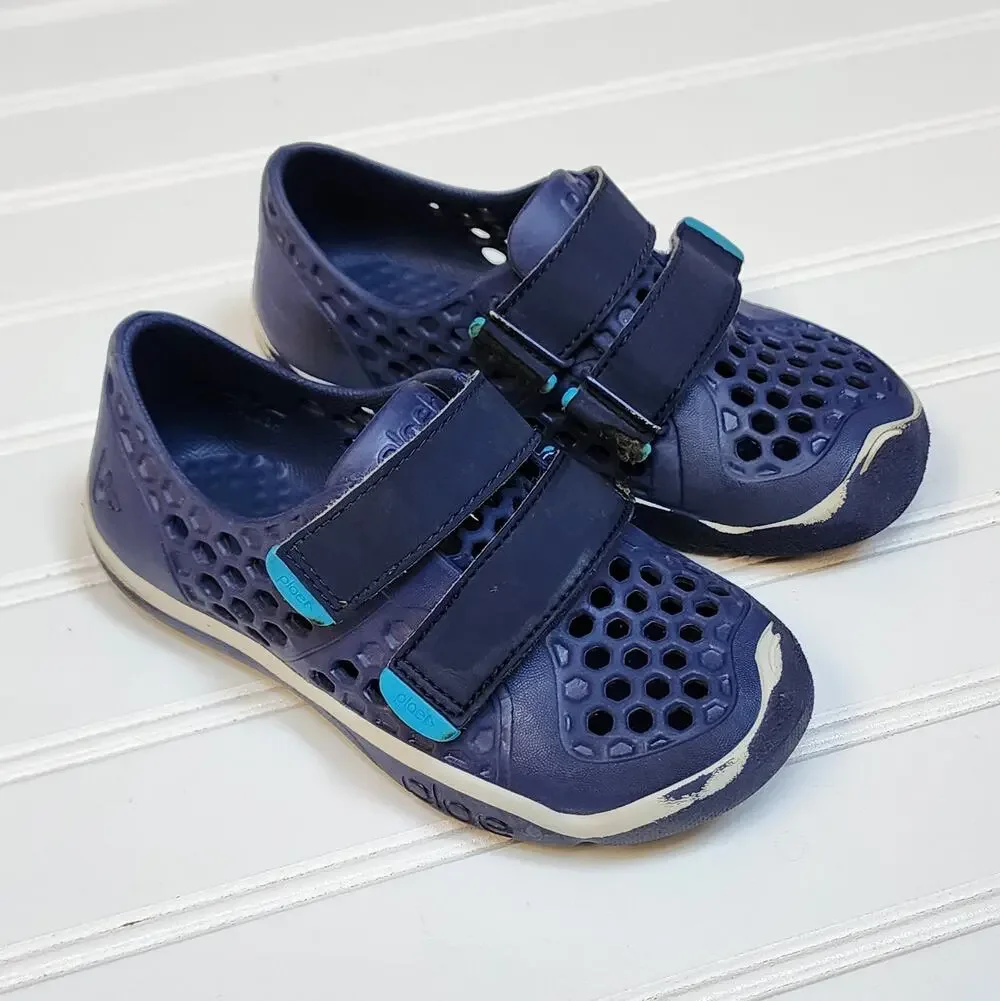 Plae Mimo Kids Crown Blue Water Shoes Sandals Size 11